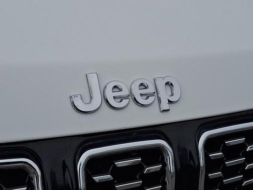 Bright White Clearcoat 2024 Jeep Compass Limited