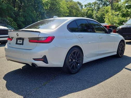 2019 BMW 330 330i
