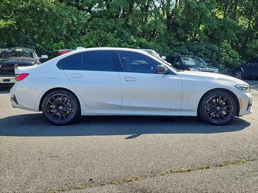 2019 BMW 330 330i