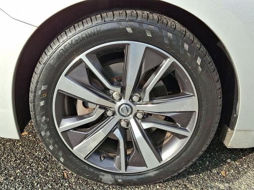 Brilliant Silver Metallic - K23 2020 Nissan Maxima 3.5 SV