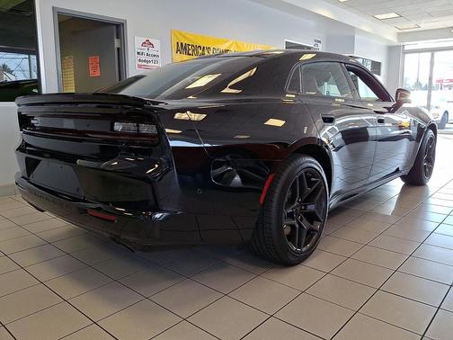 Diamond Black Crystal Pearlcoat 2026 Dodge Charger Scat Pack