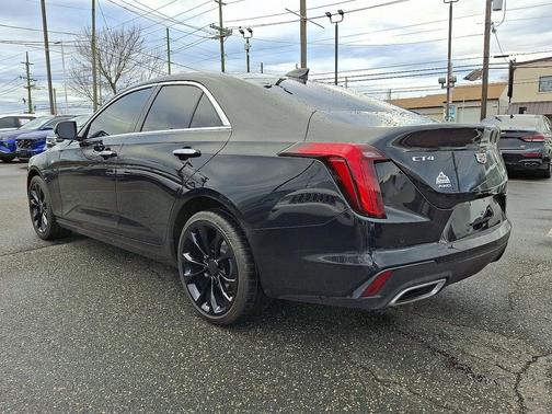 2023 Cadillac CT4 Luxury
