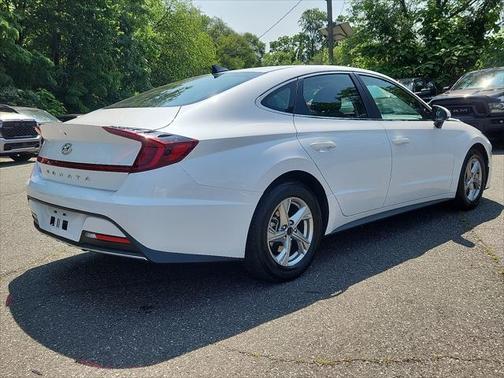 2021 Hyundai SONATA SE