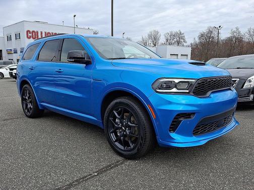 B5 Blue Exterior Paint 2026 Dodge Durango GT Plus