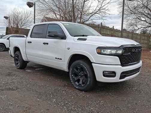 Bright White Clearcoat 2026 RAM 1500 Big Horn/Lone Star
