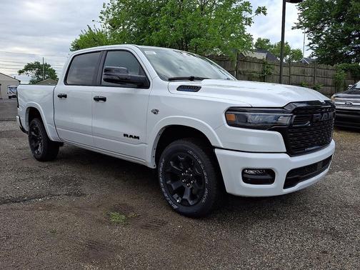 Bright White Clearcoat 2026 RAM 1500 Big Horn/Lone Star