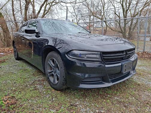 2016 Dodge Charger SE