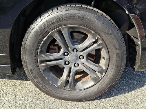 Pitch Black Clearcoat 2016 Dodge Charger SE