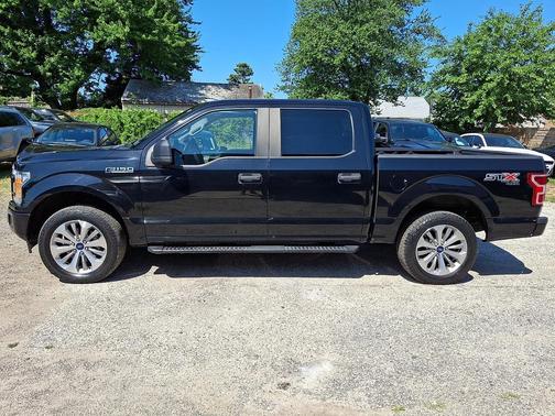 Shadow Black 2018 Ford F-150 XL