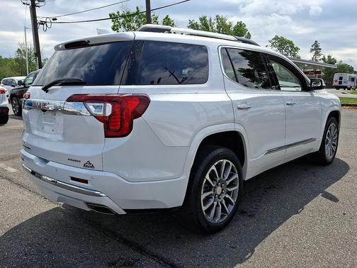 White Frost Tricoat 2023 GMC Acadia Denali