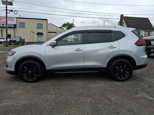 Brilliant Silver Metallic 2020 Nissan Rogue SV