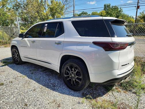 2021 Chevrolet Traverse Premier