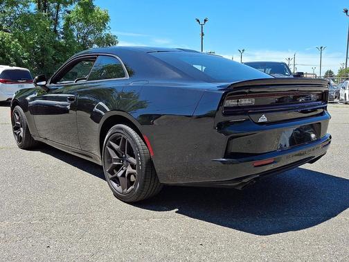 Diamond Black Crystal Pearlcoat 2026 Dodge Charger R/T Scat Pack