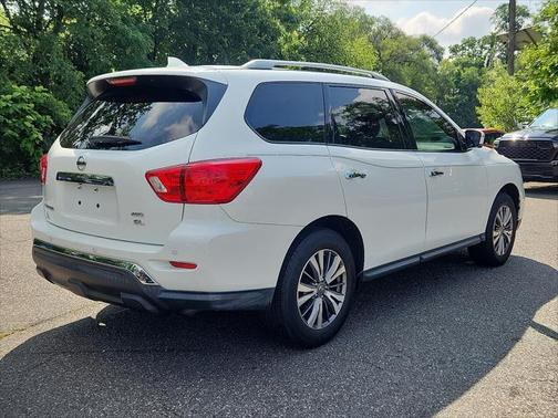 2020 Nissan Pathfinder SL 4WD