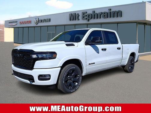 Bright White Clearcoat 2026 RAM 1500 Big Horn/Lone Star