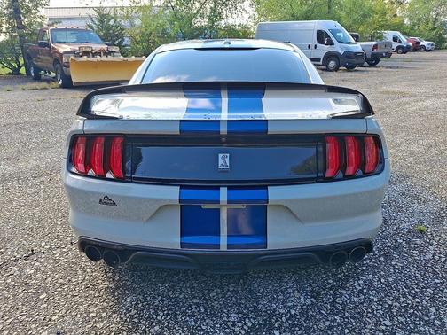 2017 Ford Shelby GT350 Base