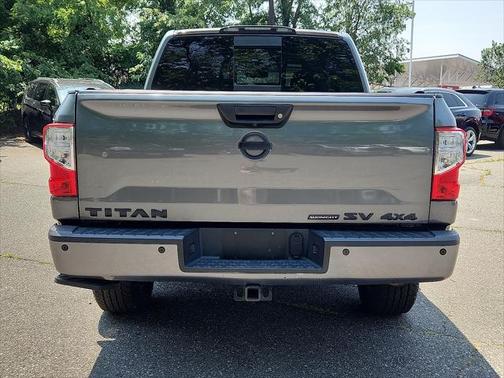 2018 Nissan Titan SV