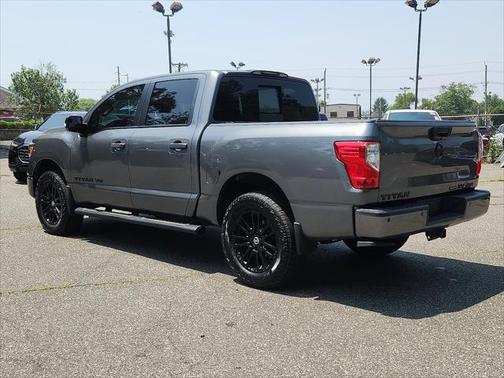 2018 Nissan Titan SV