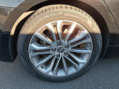 2017 Genesis G80 3.8
