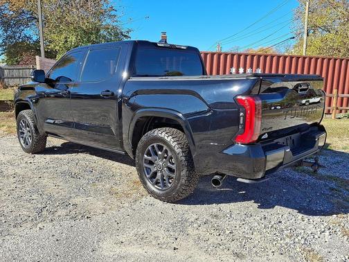2023 Toyota Tundra Hybrid Platinum