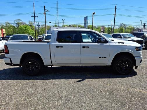 Bright White Clearcoat 2025 RAM 1500 Big Horn/Lone Star