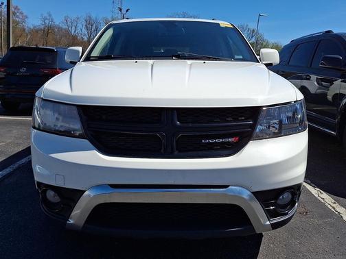 Vice White 2020 Dodge Journey Crossroad