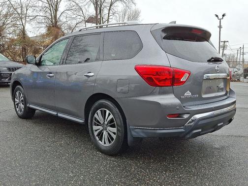 2020 Nissan Pathfinder S 4WD