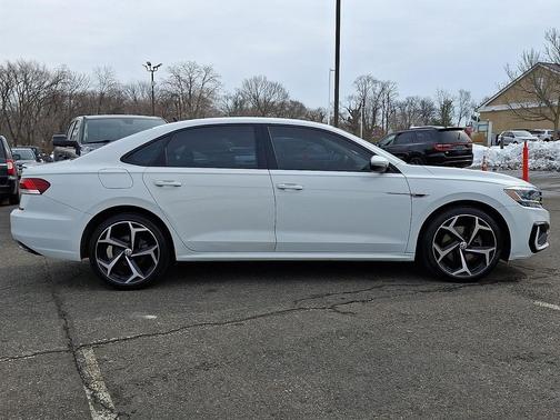 2020 Volkswagen Passat 2.0T R-Line