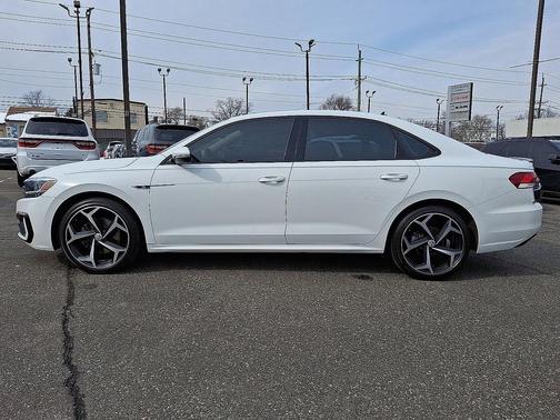 2020 Volkswagen Passat 2.0T R-Line