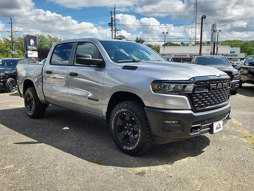 2026 RAM 1500 Warlock Crew Cab 4x4 5'7' Box