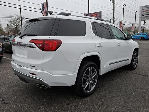 Summit White 2019 GMC Acadia Denali