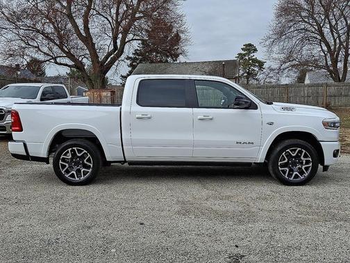 Bright White Clear-Coat Exterior Paint 2026 RAM 1500 Laramie