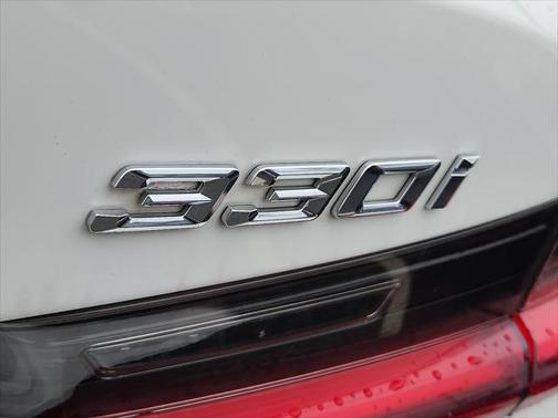 2022 BMW 330 xDrive