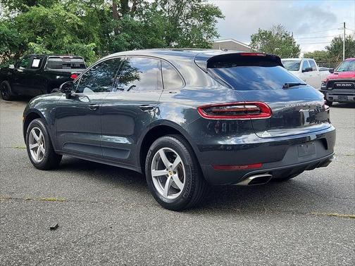 2018 Porsche Macan Base