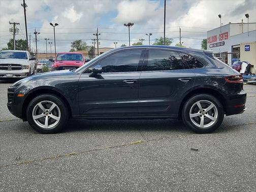 2018 Porsche Macan Base