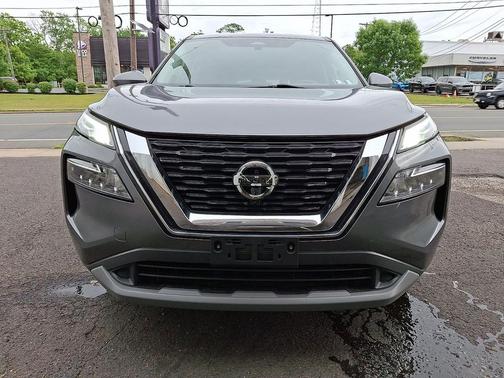 Gun Metallic 2021 Nissan Rogue SV