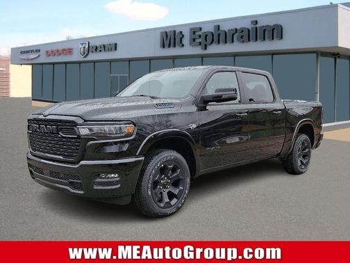 Diamond Black Crystal Pearl-Coat Exterior Paint 2026 RAM 1500 Big Horn/Lone Star