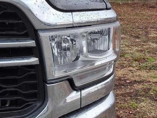 2020 RAM 2500 Tradesman Crew Cab 4X4 6'4' Box