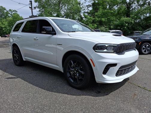 White Knuckle Clear-Coat Exterior Paint 2026 Dodge Durango GT Premium HEMI V8