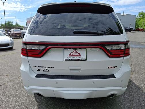White Knuckle Clear-Coat Exterior Paint 2026 Dodge Durango GT Premium HEMI V8