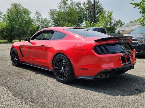 2018 Ford Shelby GT350 Base