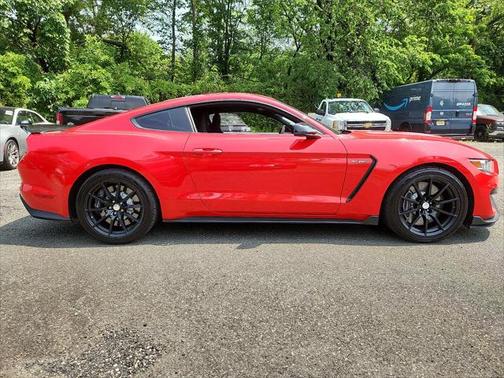 2018 Ford Shelby GT350 Base