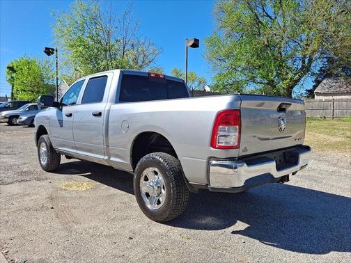 2021 RAM 2500 Tradesman Crew Cab 4x4 6'4' Box