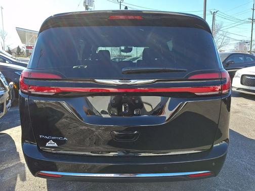 2026 Chrysler Pacifica L
