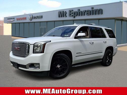 Summit White 2017 GMC Yukon Denali