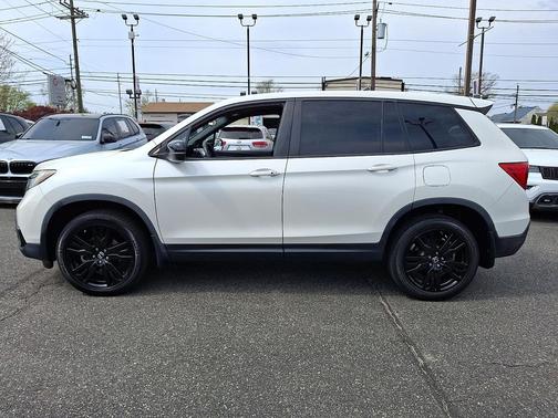 White Diamond Pearl 2019 Honda Passport Sport