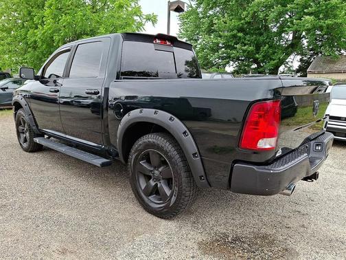 Black Forest Green Pearlcoat 2015 RAM 1500 Big Horn