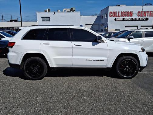 2018 Jeep Grand Cherokee Sterling Edition