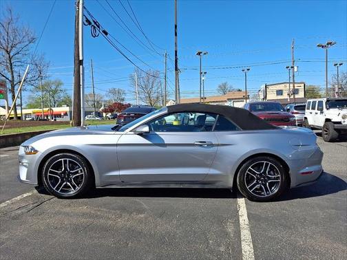 2022 Ford Mustang EcoBoost Premium