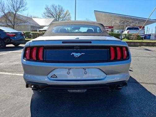 2022 Ford Mustang EcoBoost Premium
